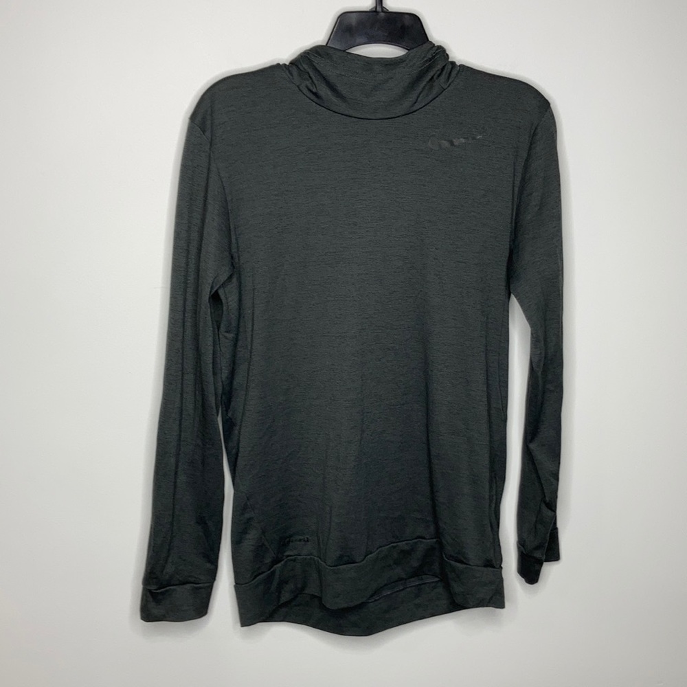 Nike dri fit hooded‎ lightweight pullover size small